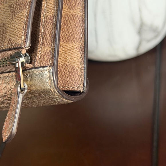 Coach Gold brown leather wallet - Picture 6 of 11